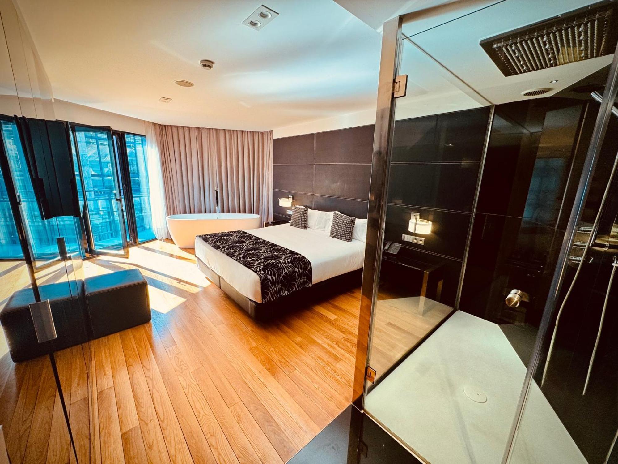 Hotel Inffinit Vigo Luaran gambar