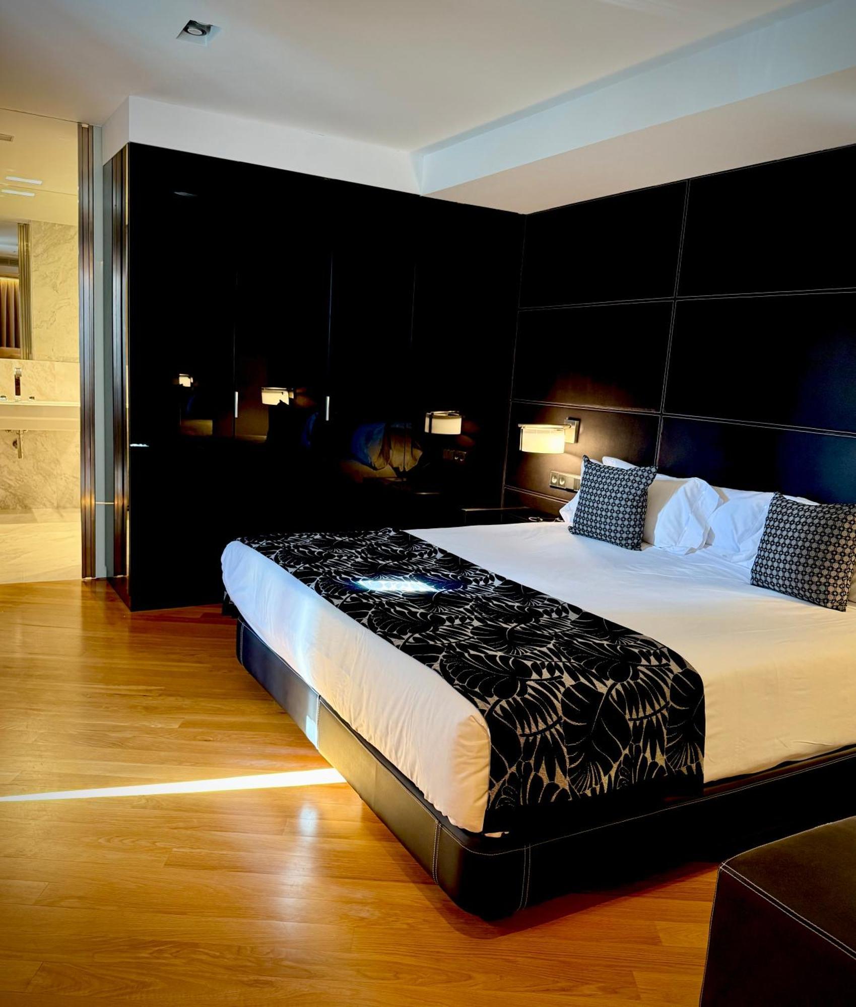 Hotel Inffinit Vigo Luaran gambar